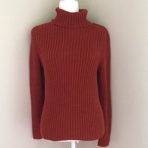 Rust colored turtleneck sweater by Fieldgear